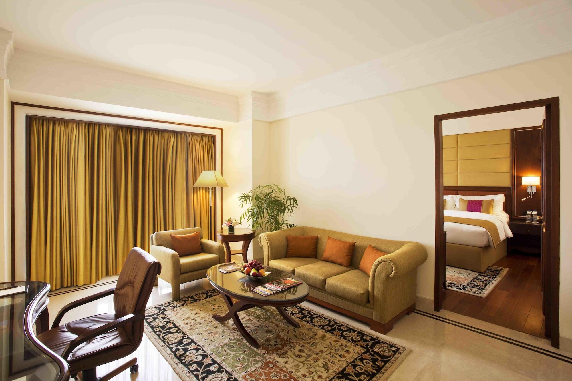 Eros Hotel New Delhi, Nehru Place Dış mekan fotoğraf Suite at the Taj Bengal