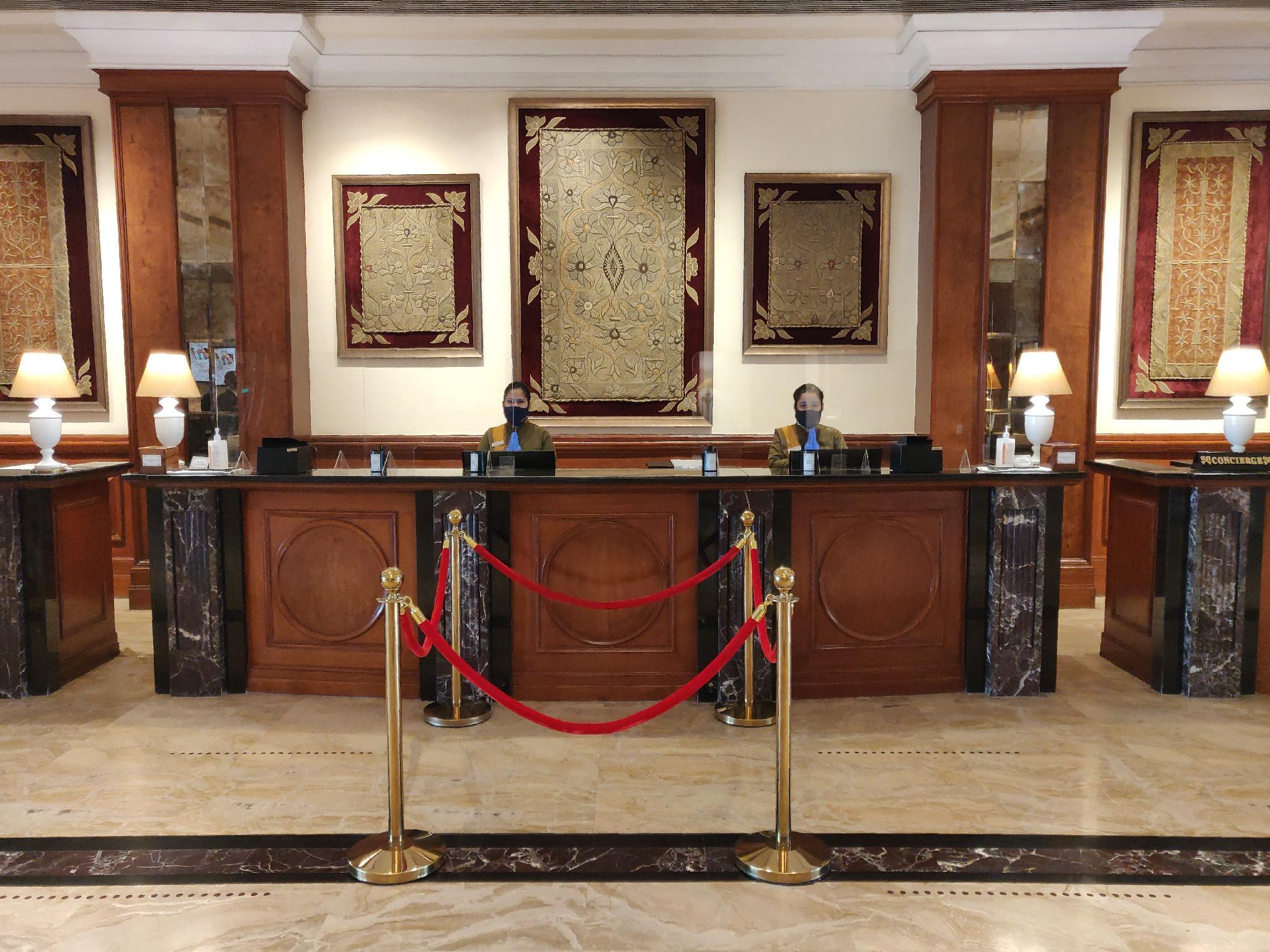 Eros Hotel New Delhi, Nehru Place Dış mekan fotoğraf The hotel's lobby