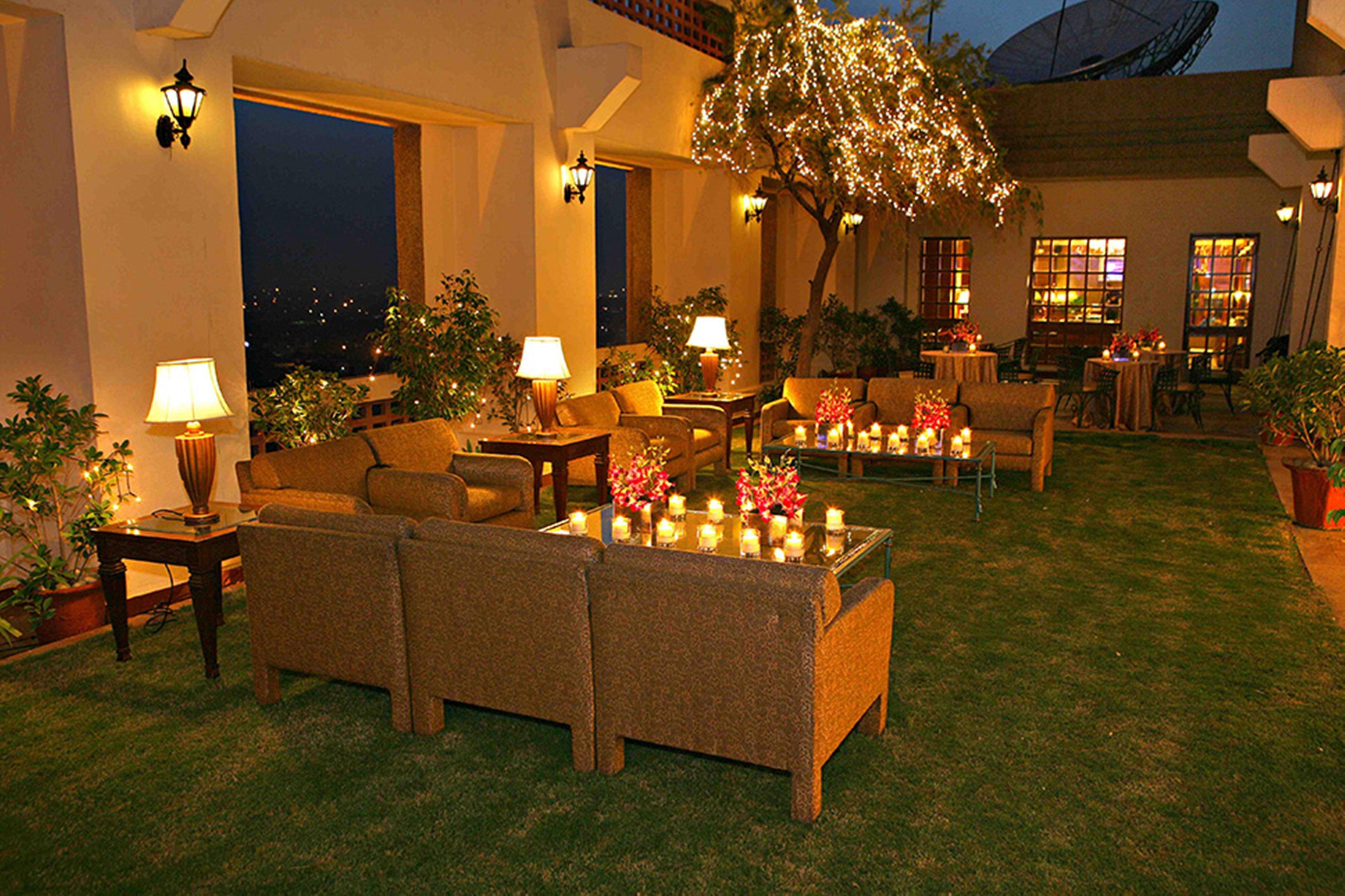 Eros Hotel New Delhi, Nehru Place Dış mekan fotoğraf The Terrace at the Taj Mahal Palace