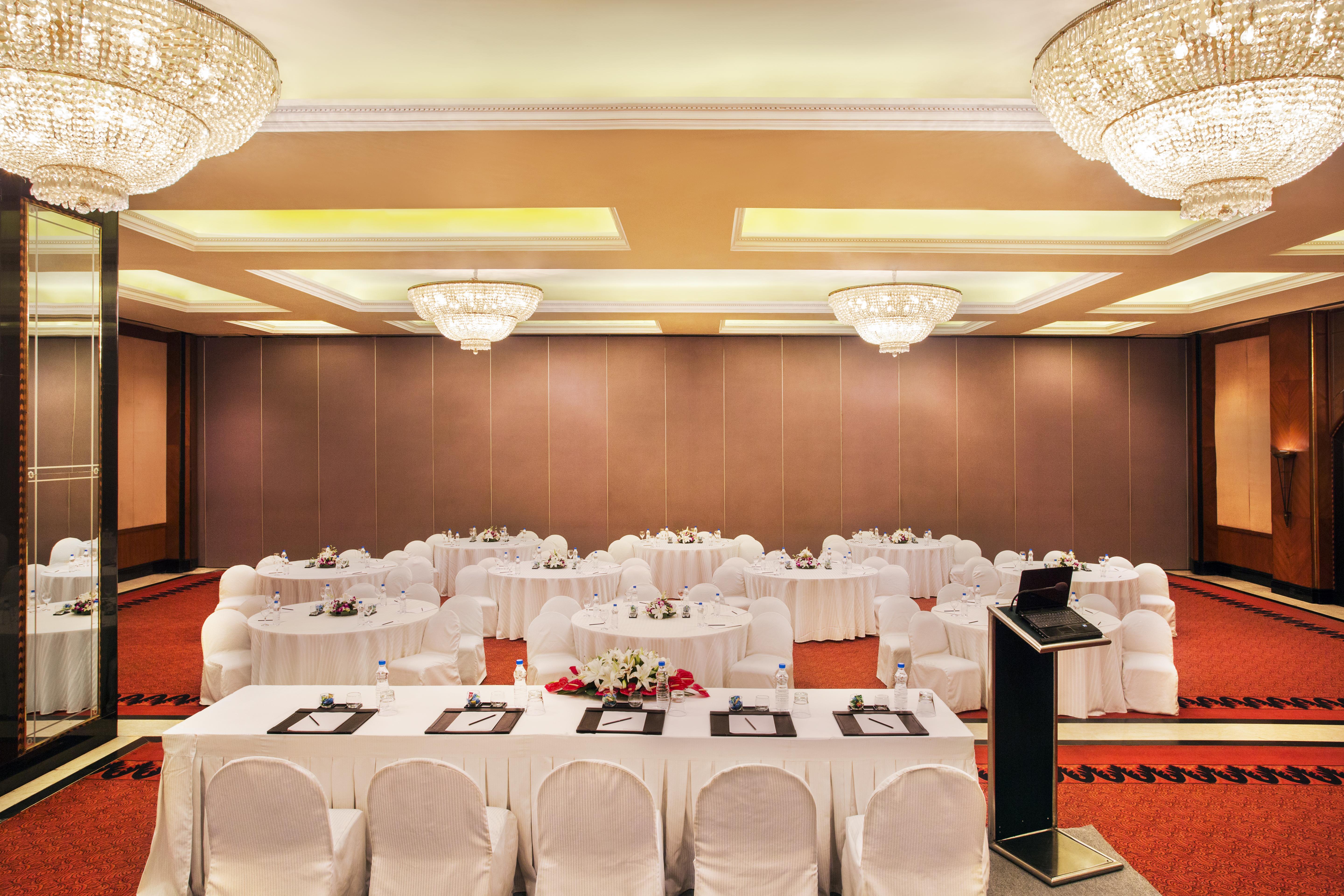Eros Hotel New Delhi, Nehru Place Dış mekan fotoğraf The Royal Ballroom