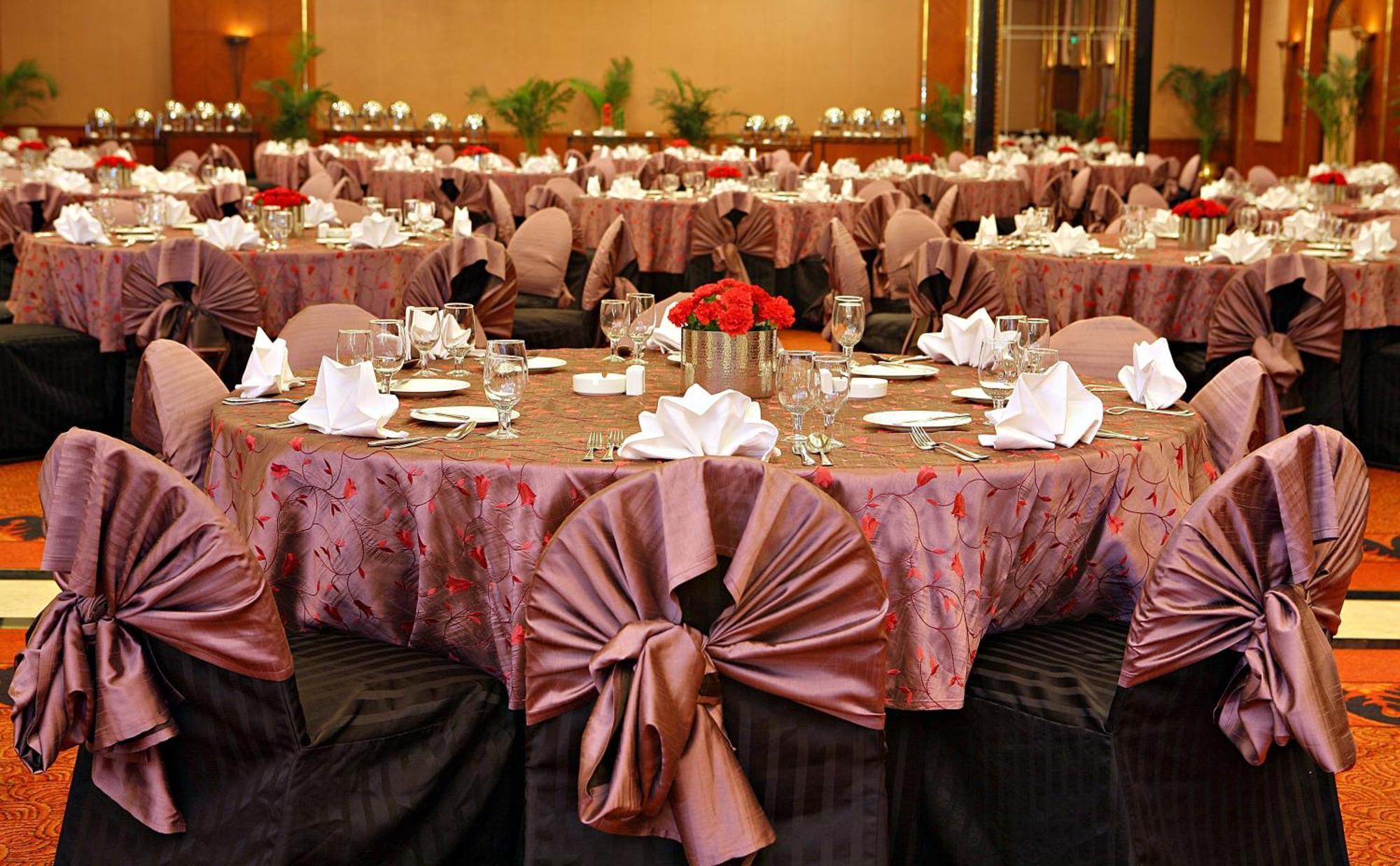 Eros Hotel New Delhi, Nehru Place Dış mekan fotoğraf Banquet hall