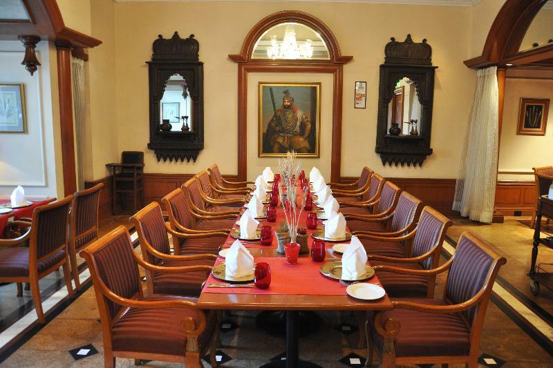 Eros Hotel New Delhi, Nehru Place Dış mekan fotoğraf The dining room